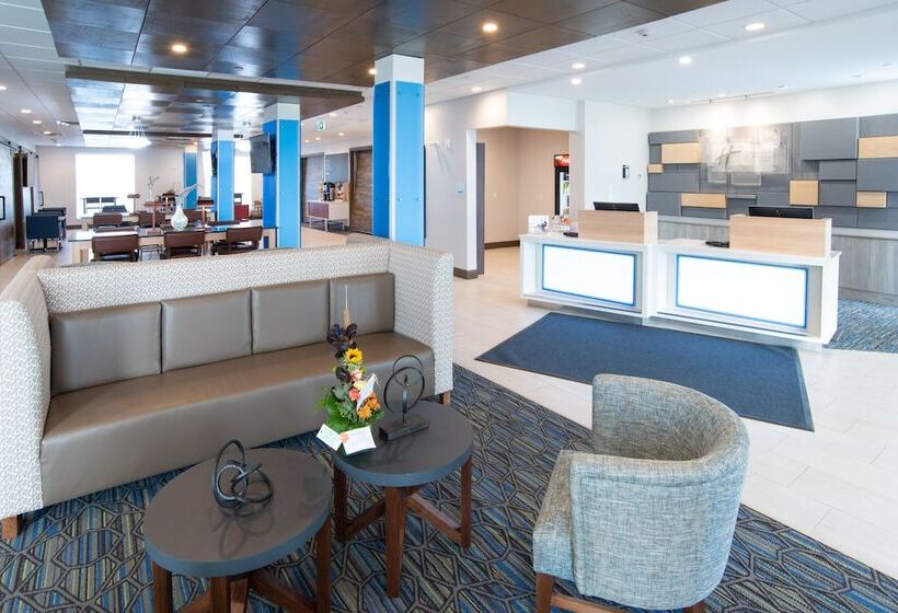 호텔 Holiday Inn Express & Suites North Battleford, An Ihg