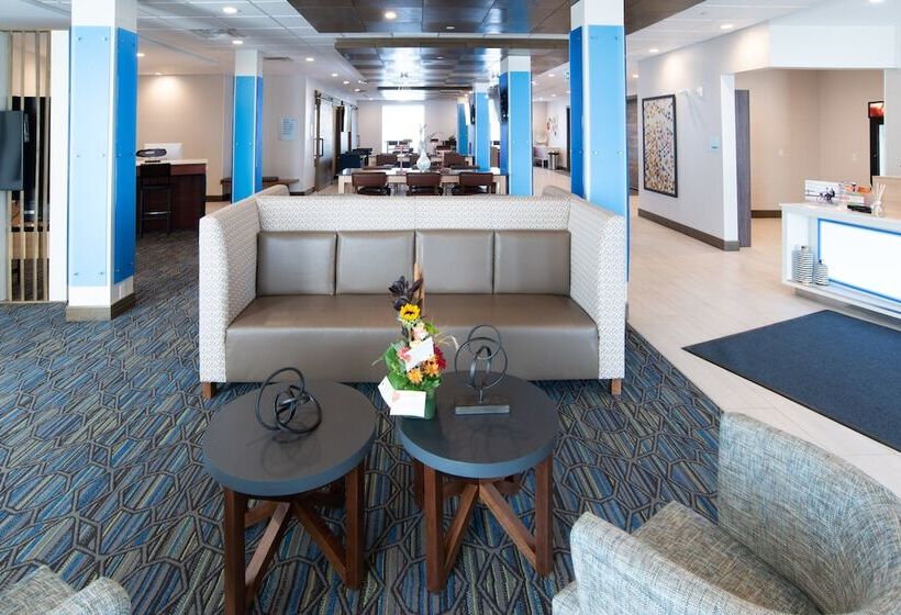 호텔 Holiday Inn Express & Suites North Battleford, An Ihg