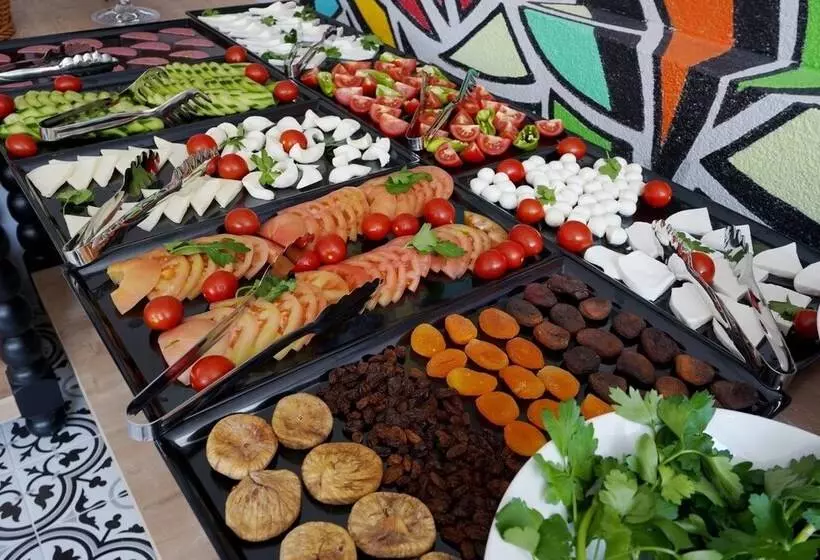 Hotelli İsinda Pansiyon