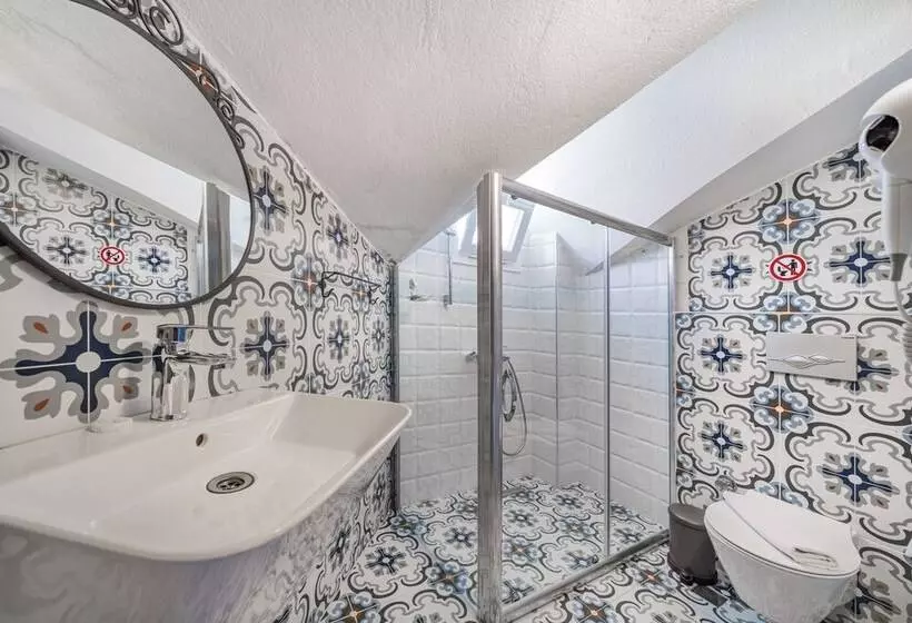 Hotelli İsinda Pansiyon