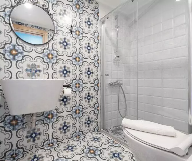 Hotelli İsinda Pansiyon