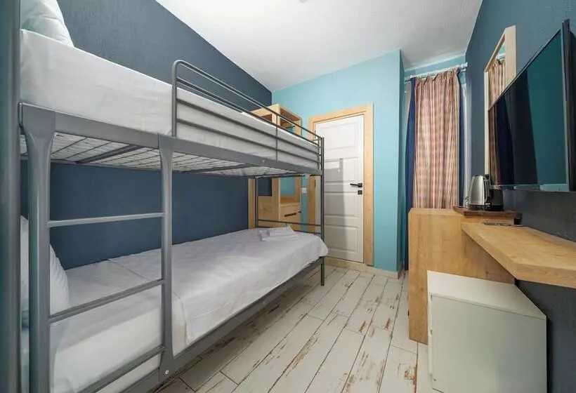 Hotelli İsinda Pansiyon