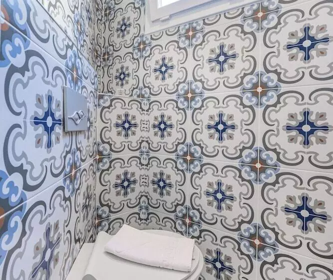 Hotelli İsinda Pansiyon