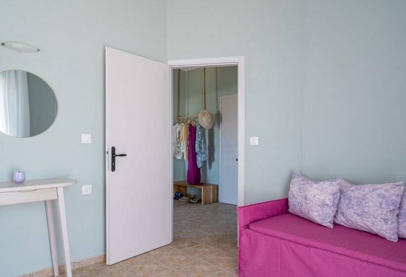 בית מלון כפרי Serenity Hideaway