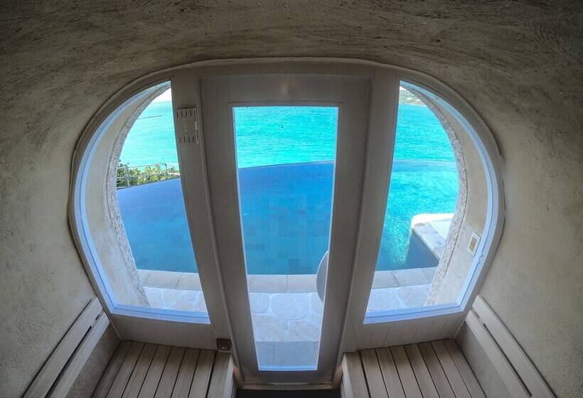 Kayatsuma Okinawa Hotel & Resort