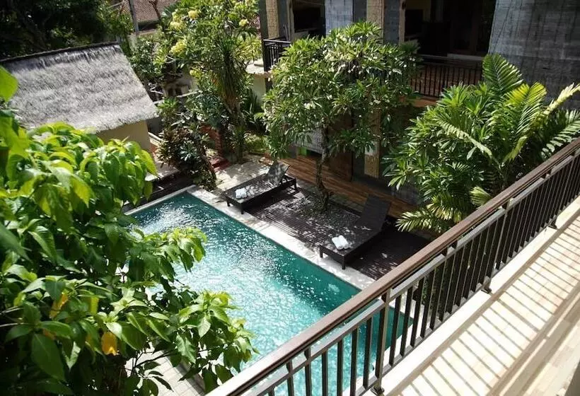 ペンション Eddys Cottages & Villa