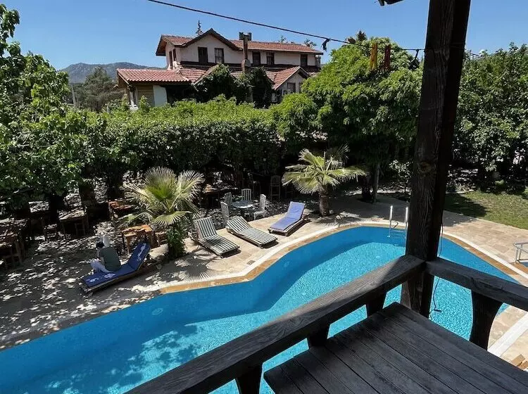 پانسیون Koyevi Olympos Countryhouse