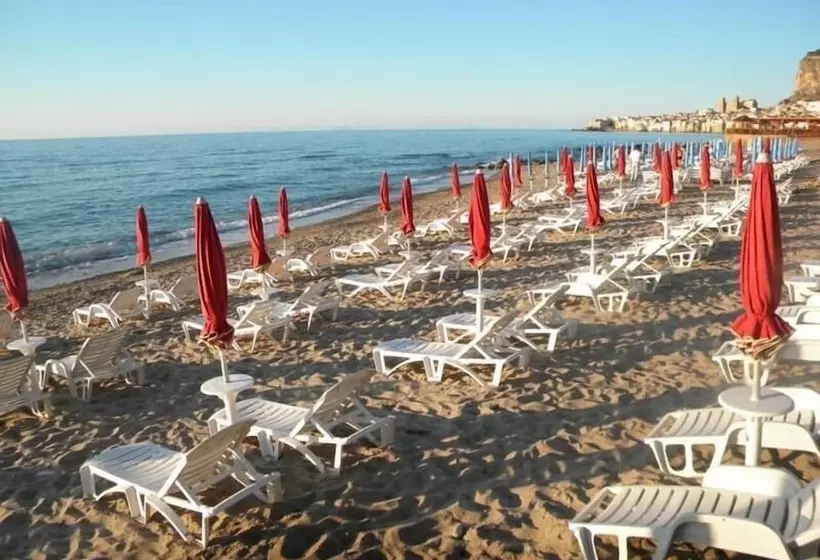 تختخواب و صبحانه Holidays Cefalù