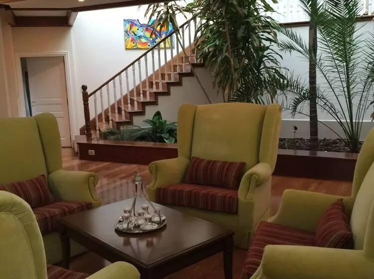 Casa De Huespedes El Trebol Bed & Breakfast