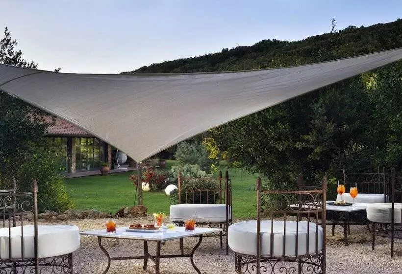 Hostelli Argentario Lagoon Resort & Spa