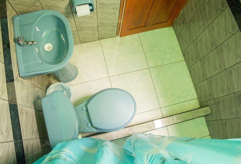 فندق فئة نجمة واحدة Hospedaje Las Amazonas