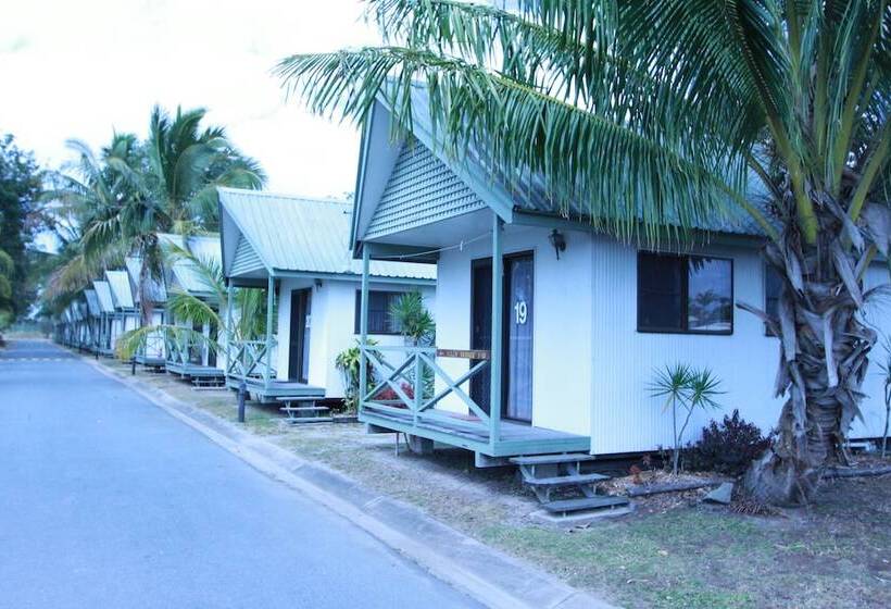 בית מלון כפרי Central Tourist Park