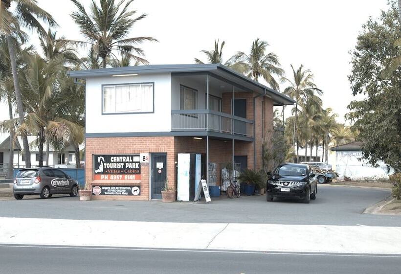 בית מלון כפרי Central Tourist Park