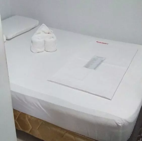 ホテル D' Morvie Suites Lapasan
