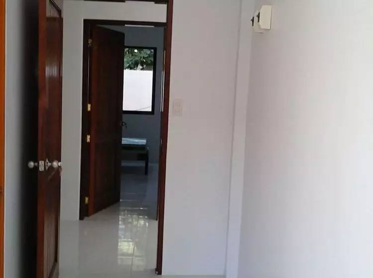 Hotelli Ddd Habitat Dormtel