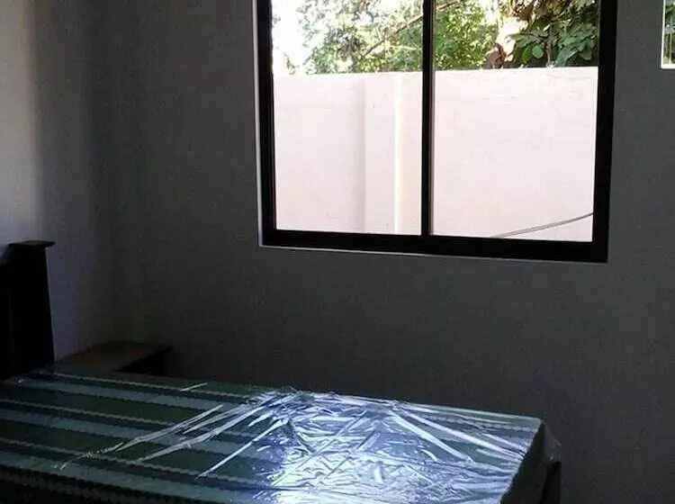 Hotelli Ddd Habitat Dormtel