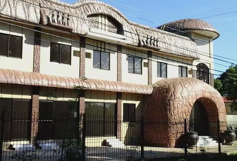 Hotelli Ddd Habitat Dormtel