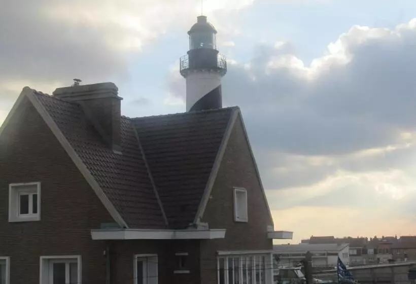 Hotelli Face à La Mer