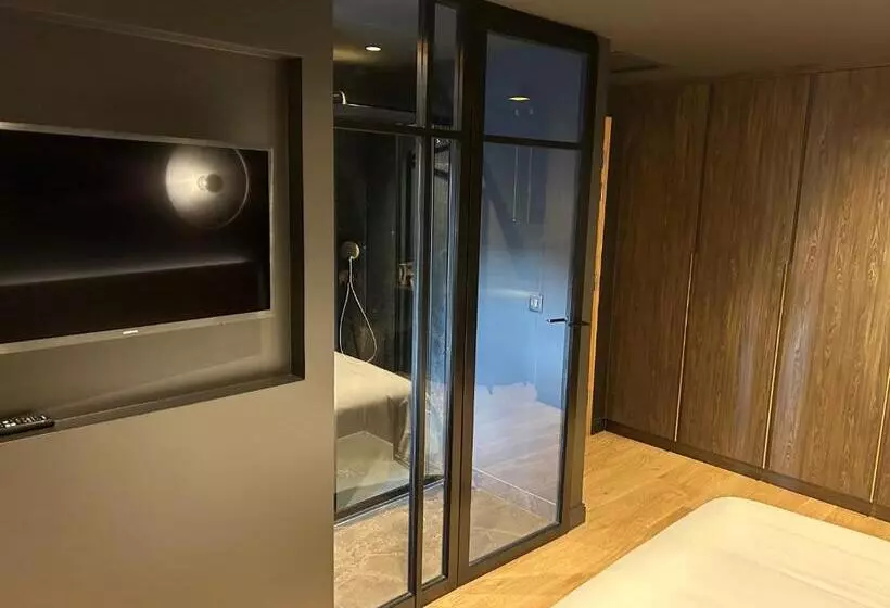 Hotelli Face à La Mer