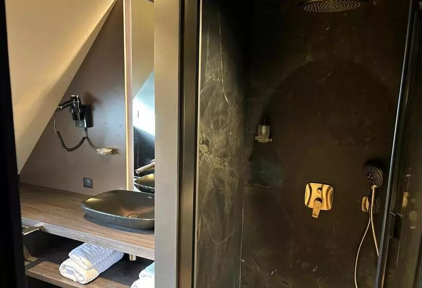 Hotelli Face à La Mer