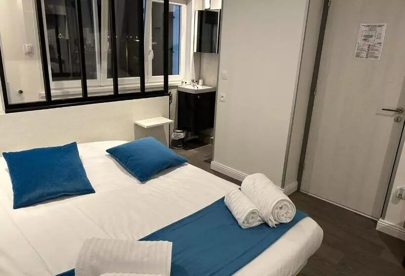 Hotelli Face à La Mer