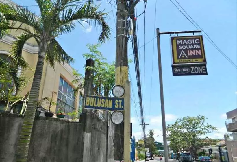 Hotelli Magic Square Inn