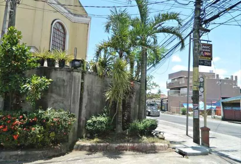 Hotelli Magic Square Inn