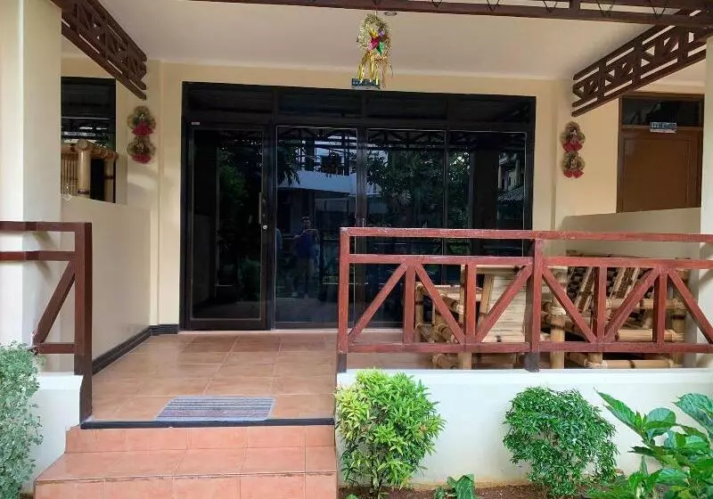 ホテル St Vincent Cottages Dee And Timmy Side