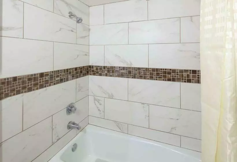 モーテル Travelodge By Wyndham Harbor City