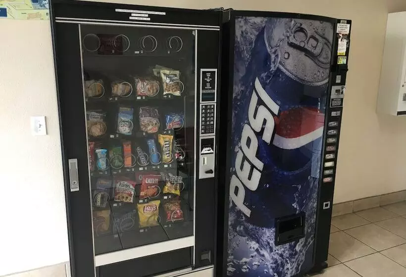 モーテル Travelodge By Wyndham Harbor City