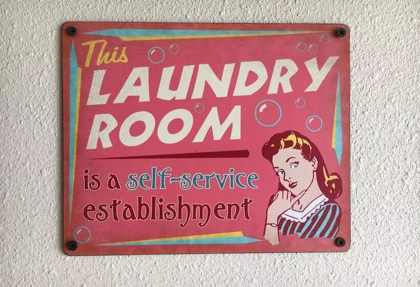 モーテル Travelodge By Wyndham Harbor City