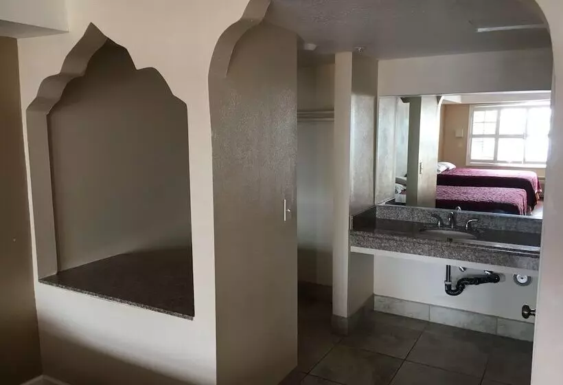 モーテル Travelodge By Wyndham Harbor City