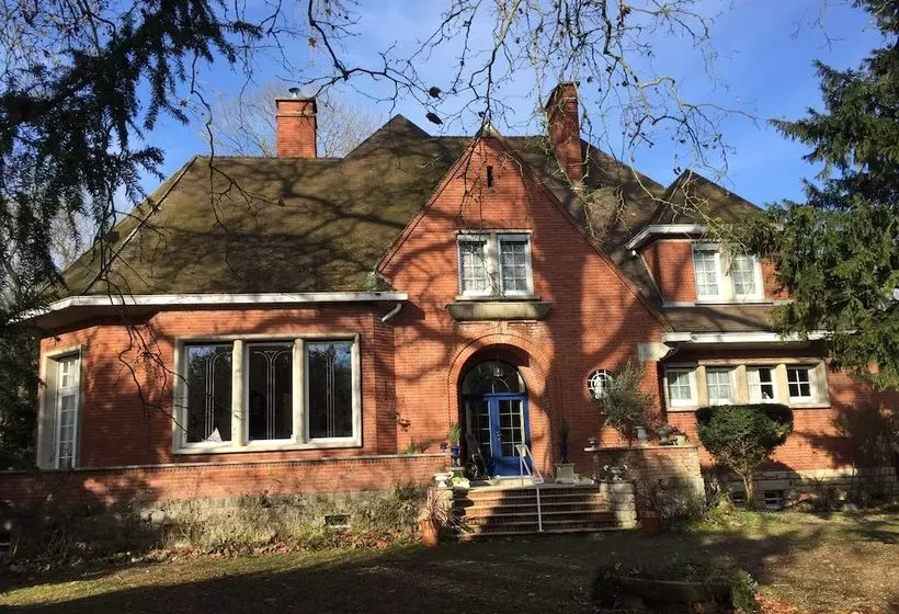 ペンション Le Domaine De La Côte Aux Chats