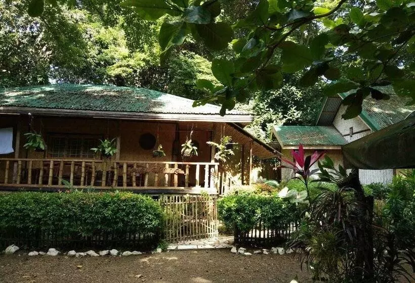پانسیون Nelly's Nipa Hut