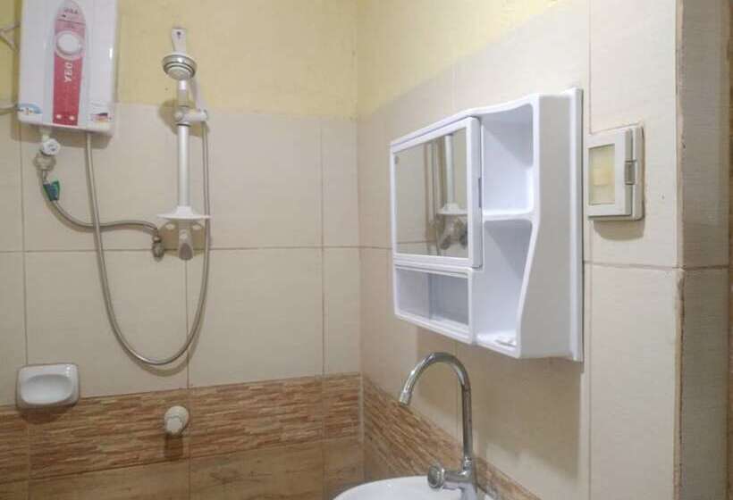 Pensiune Nelly's Nipa Hut