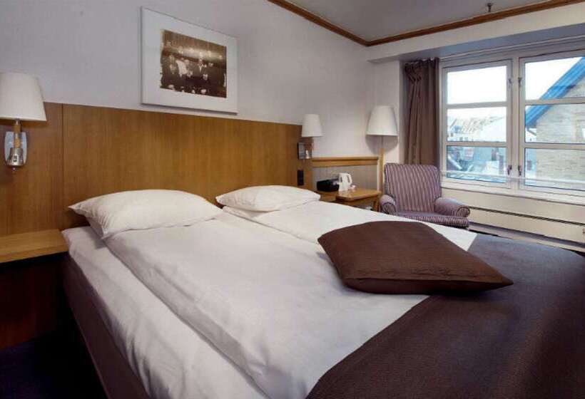 Clarion Collection Hotel With