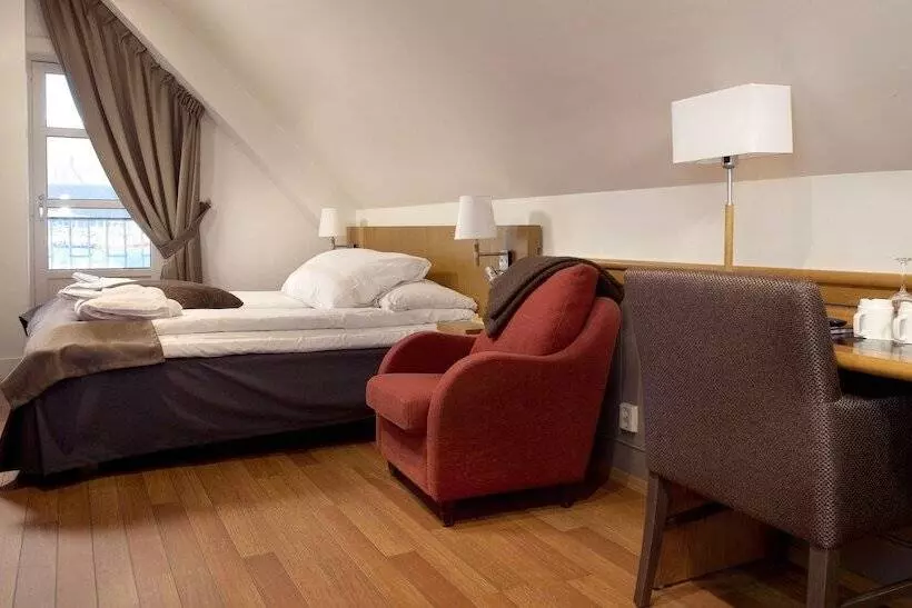 Clarion Collection Hotel With