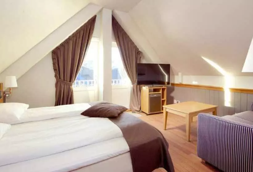 Clarion Collection Hotel With