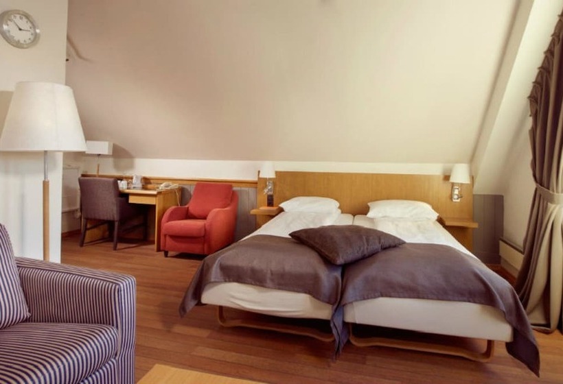 Clarion Collection Hotel With