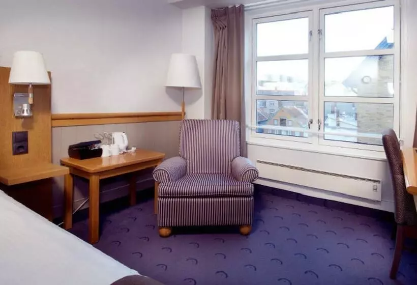 Clarion Collection Hotel With