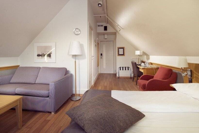 Clarion Collection Hotel With