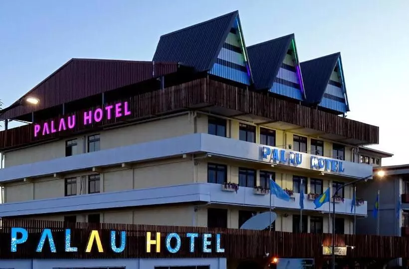هتل Palau