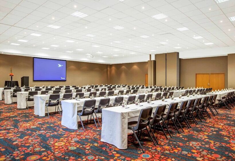 Novotel Rotorua Lakeside