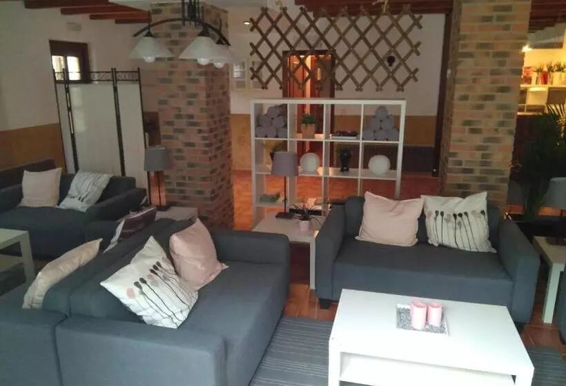 Albergue Cabrales   Hostel