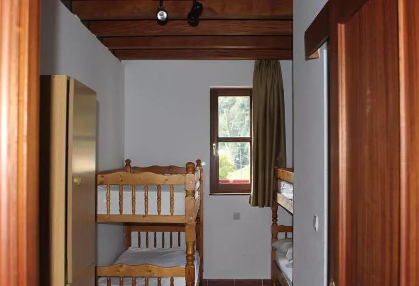 Albergue Cabrales   Hostel