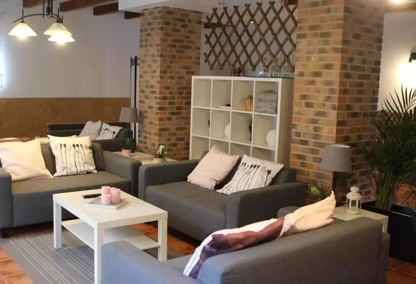 Albergue Cabrales   Hostel