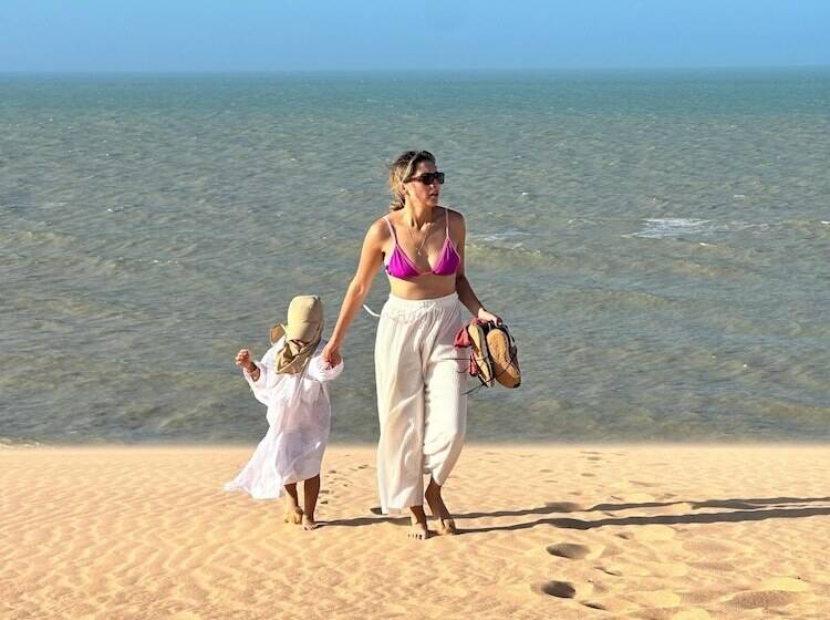 호스텔 Hostal Liwa Kashi