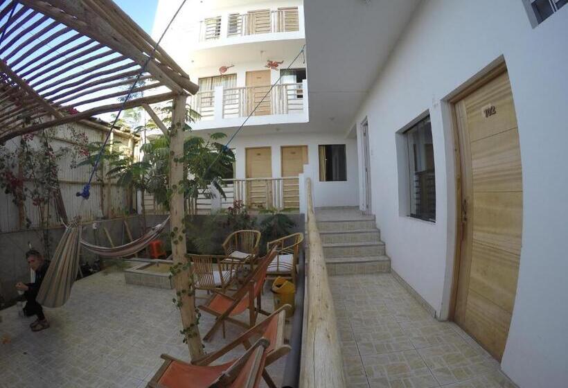 ユースホステル Paracas Backpackers House