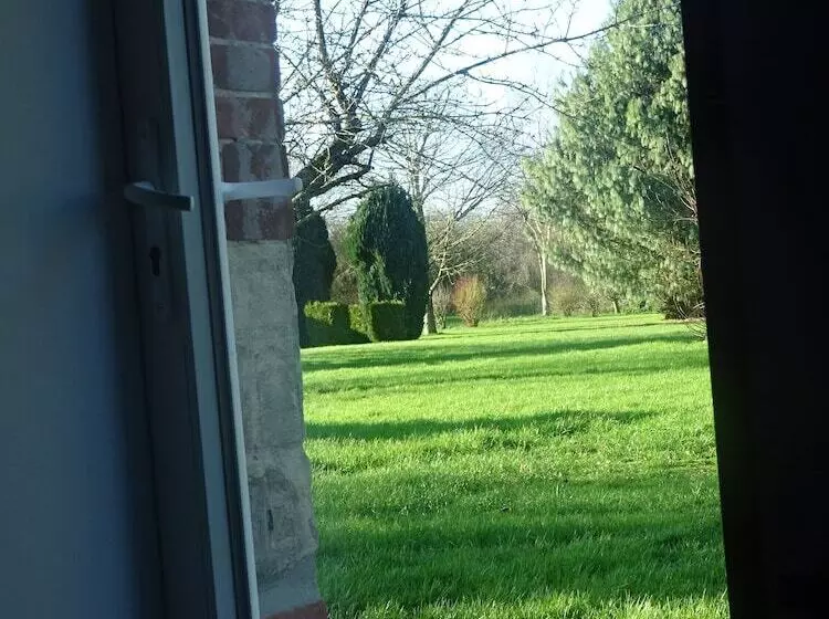 Aamiaismajoitus (B&B) La Ferme Aux Chats