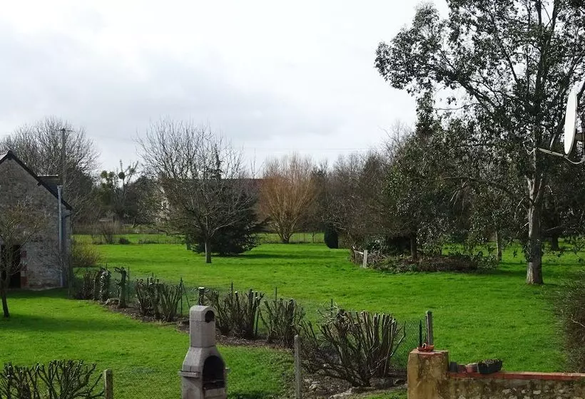 Aamiaismajoitus (B&B) La Ferme Aux Chats